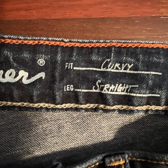 Women’s Eddie Bauer Curvy Straight Jeans Size 12 - Picture 2 of 5